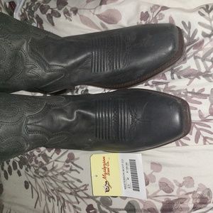 NWT Masterson Boots